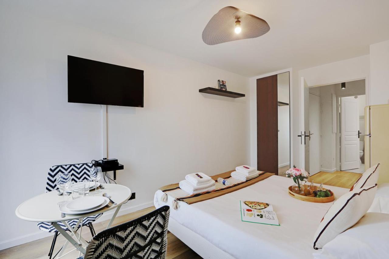 Buttes Chaumont - Sunny 2P Apartment パリ エクステリア 写真